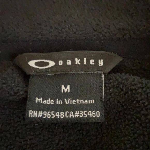 Oakley Fleece 1/4 Zip Pullover in Black - Size Medium - Picture 4 of 7